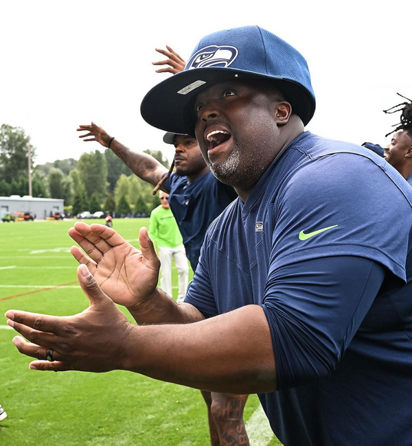 Where to buy big top hats