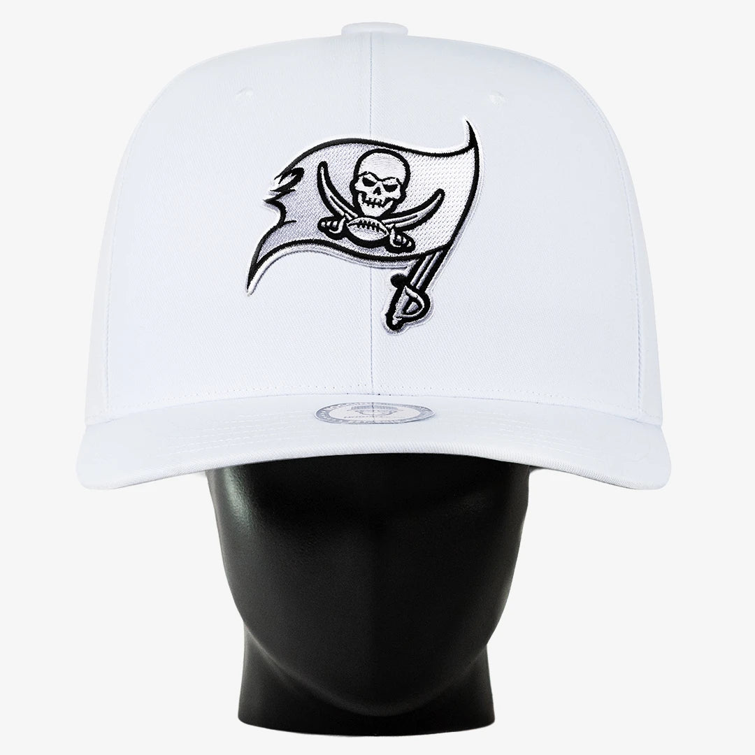 Tampa Bay Buccaneers "Blank Canvas" Noggin